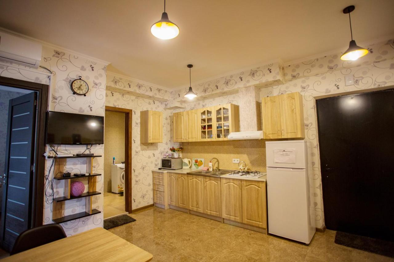 Apartment Art Django Old Avlabari Tiflis Dış mekan fotoğraf