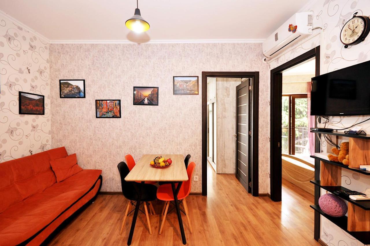 Apartment Art Django Old Avlabari Tiflis Dış mekan fotoğraf