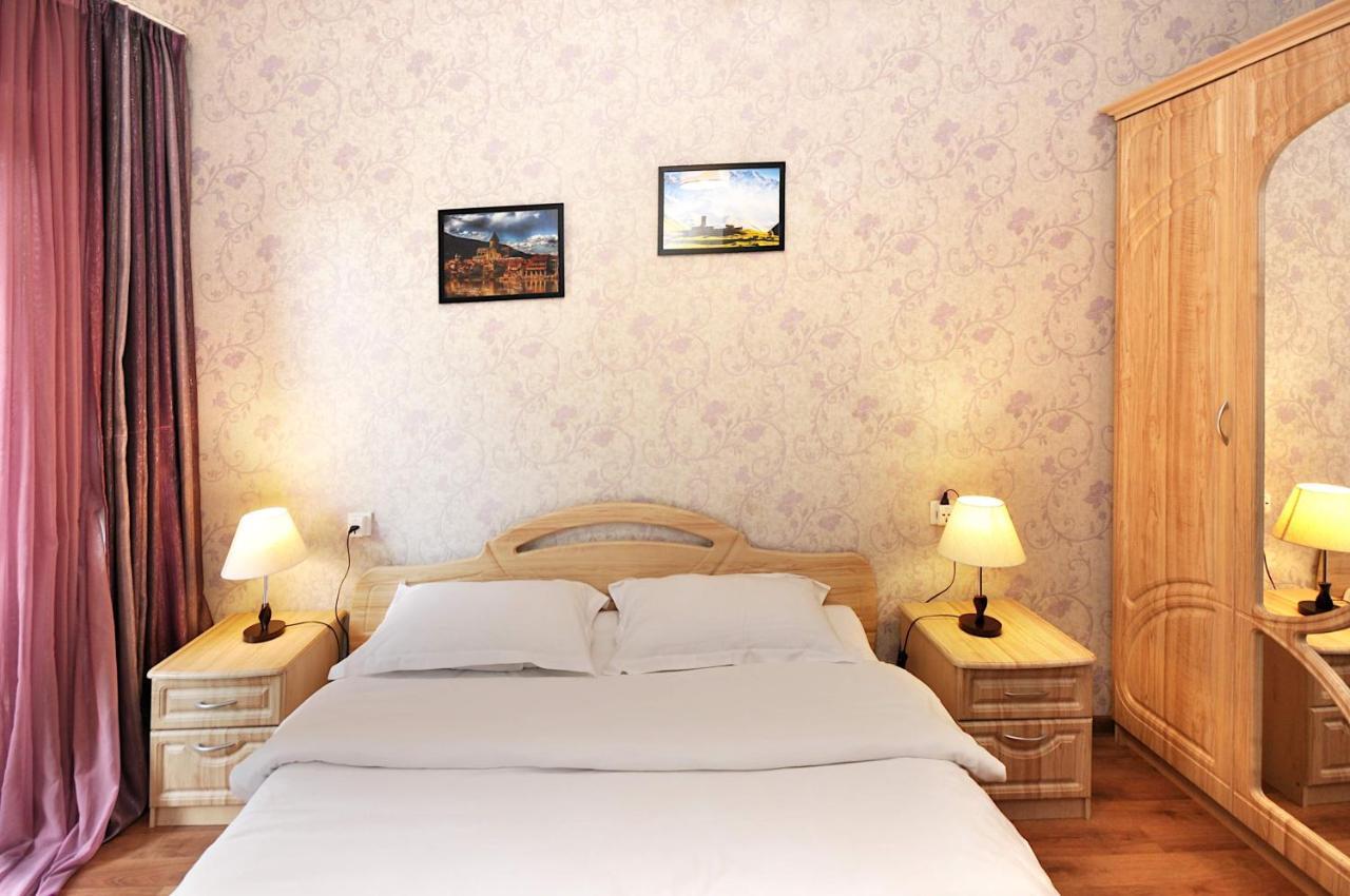 Apartment Art Django Old Avlabari Tiflis Dış mekan fotoğraf